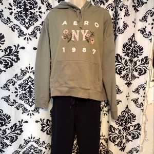 Aeropostale Hoodie w/ warmups